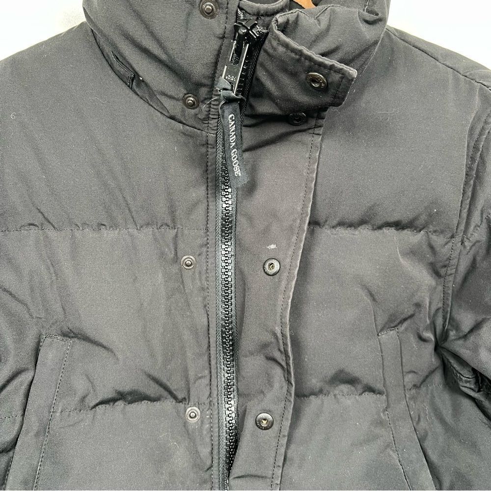 Canada Goose Women's Black Puffer Down Winter Jacket Size M - Picture 8 of 14
